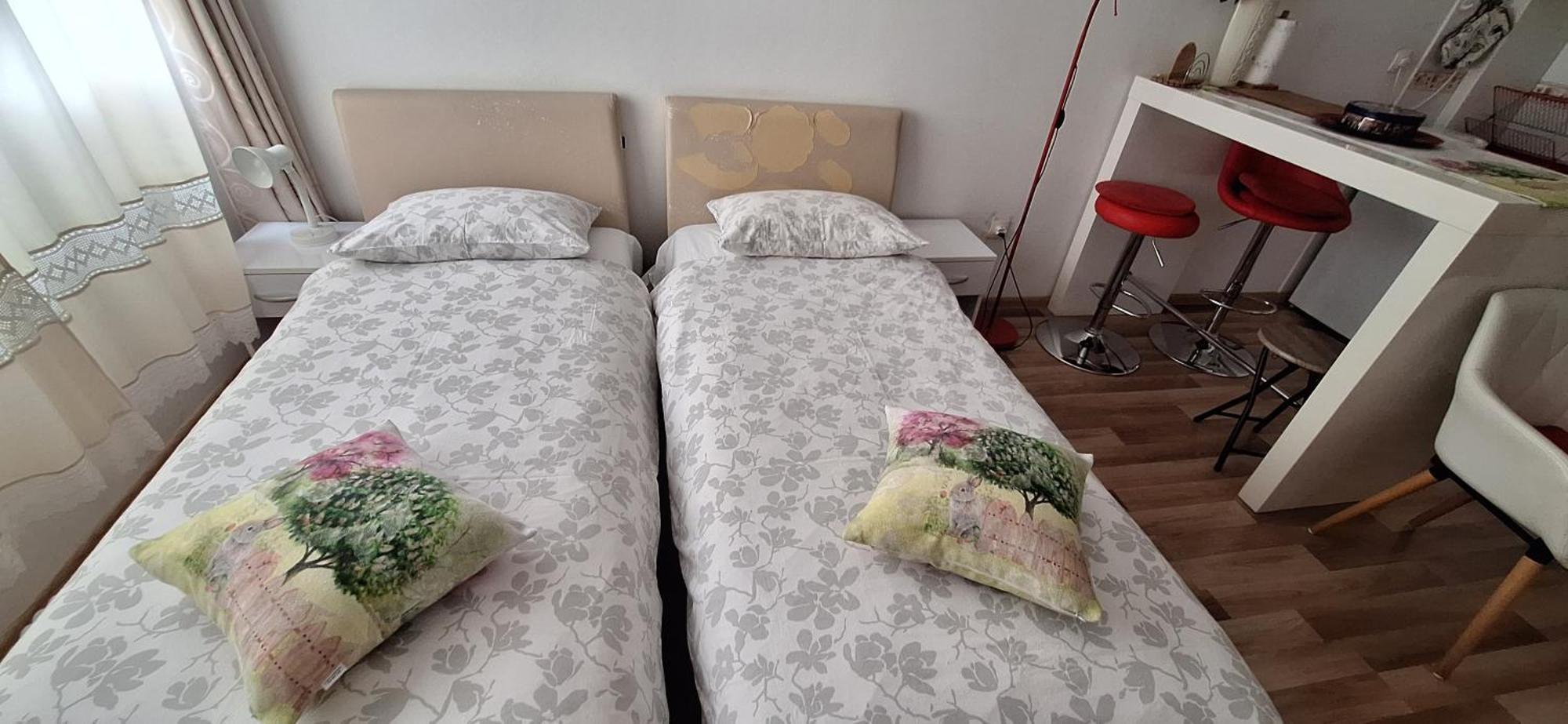 Klara Studio Apartman Спліт Екстер'єр фото