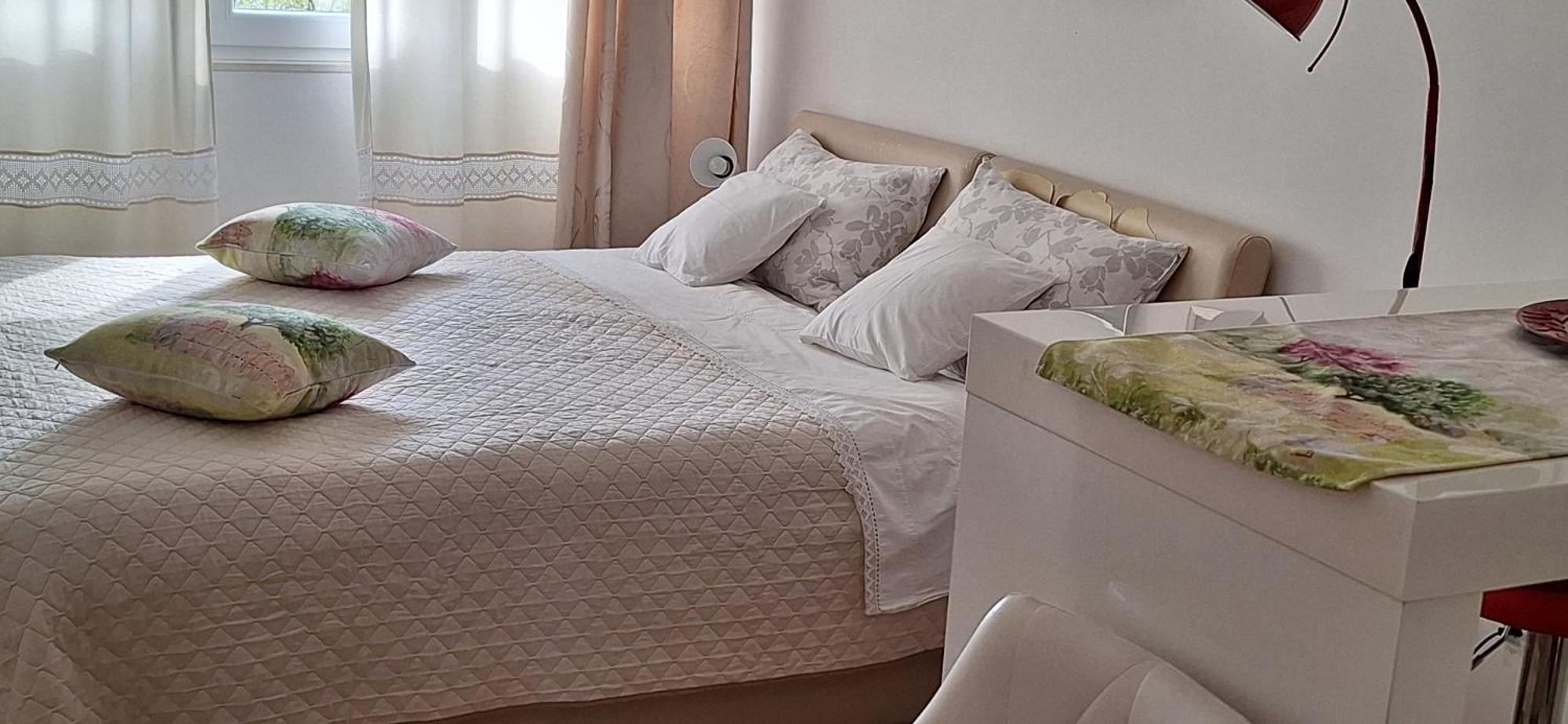 Klara Studio Apartman Спліт Екстер'єр фото